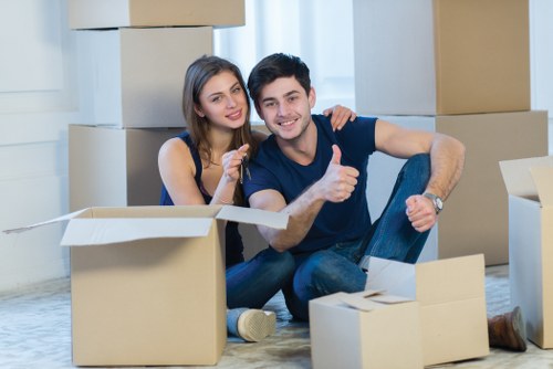 Flat and house moving preparations in Brentpark
